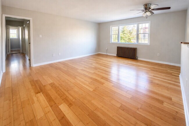 FRIENDSHIP COURT in Pittsburgh, PA - Building Photo - Building Photo