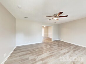 108 Tulip Grove Point, Unit 5105 in Nashville, TN - Building Photo - Building Photo