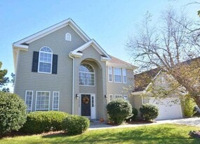 2608 Wilkes Dr in Virginia Beach, VA - Building Photo