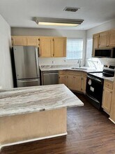 3095 Camelliawood Cir W in Tallahassee, FL - Building Photo - Building Photo