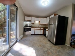 64 Converseville Rd in Rindge, NH - Building Photo - Building Photo