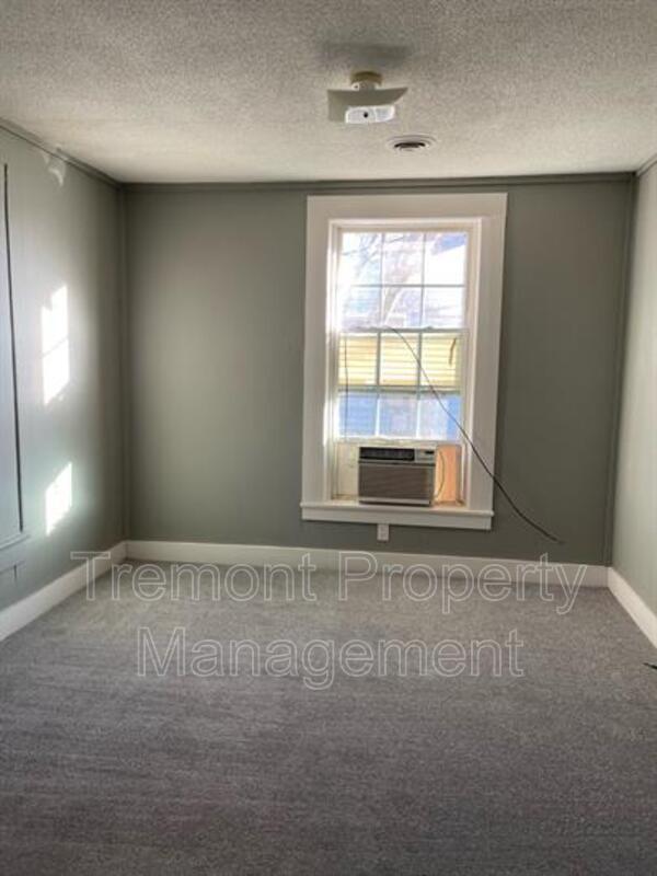property at 728 Indian Ave
