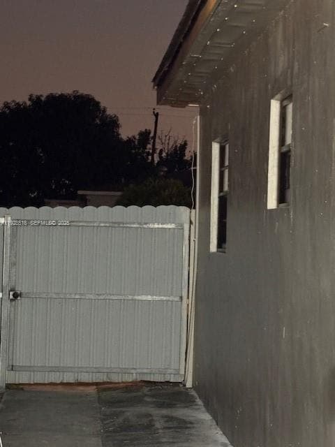 541 E 16th St in Hialeah, FL - Building Photo - Building Photo