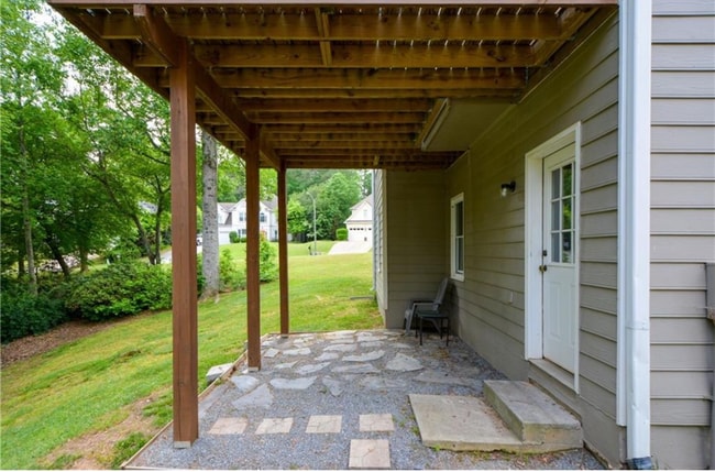 2002 Fairbrook Ln, Unit 2002 Basement Apt in Woodstock, GA - Building Photo - Building Photo