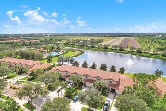 6714 Old Farm Trail in Boynton Beach, FL - Building Photo - Building Photo