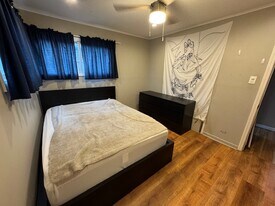 4918 W 92nd St in Oak Lawn, IL - Building Photo