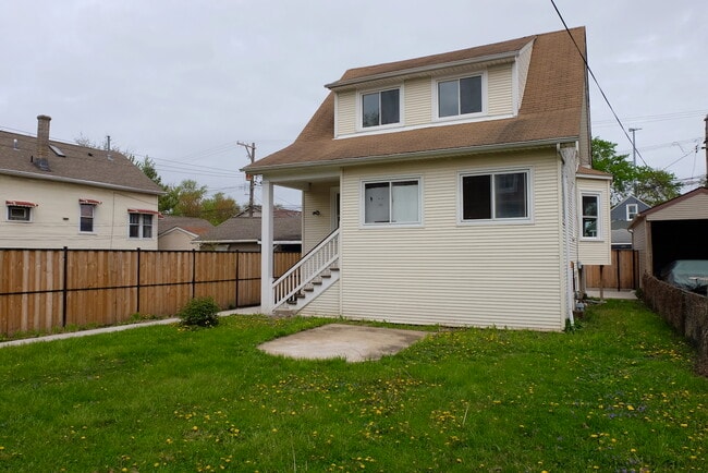 3455 N Keating Ave in Chicago, IL - Building Photo - Building Photo