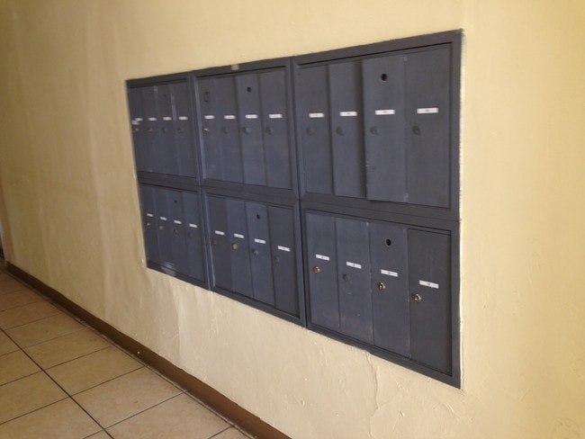 Marlin Manor Apartments in Miami, FL - Building Photo - Building Photo