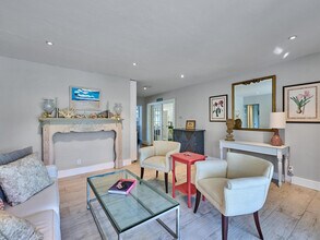 301 NW 3rd Ct in Boca Raton, FL - Building Photo - Building Photo