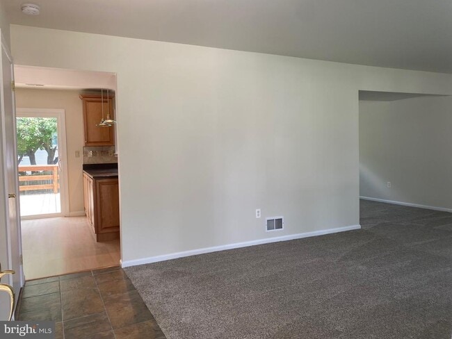property at 1921 W Zabenko Dr