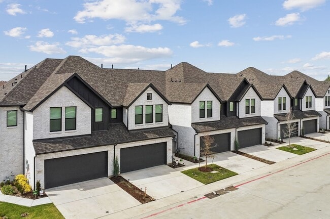 property at 3705 Pierce Ln