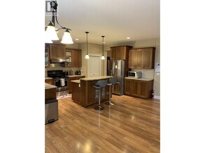 10686 Kimola Way in Maple Ridge, BC - Building Photo - Building Photo