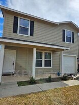 940 21st St in Hempstead, TX - Building Photo