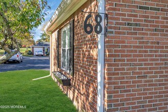 68 Maple Dr in Spring Lake, NJ - Building Photo - Building Photo