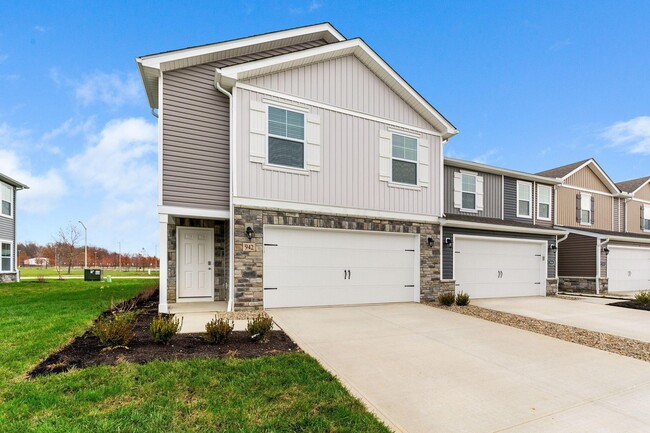 962 Capriconus Dr in Pataskala, OH - Building Photo - Building Photo