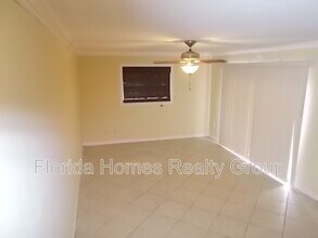 7737 Tamara Lee Ct in Ft. Myers, FL - Building Photo - Building Photo
