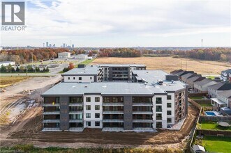 7549 Kalar Rd in Niagara Falls, ON - Building Photo - Building Photo