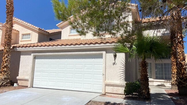 3741 Tranquil Canyon Ct in Las Vegas, NV - Building Photo - Building Photo