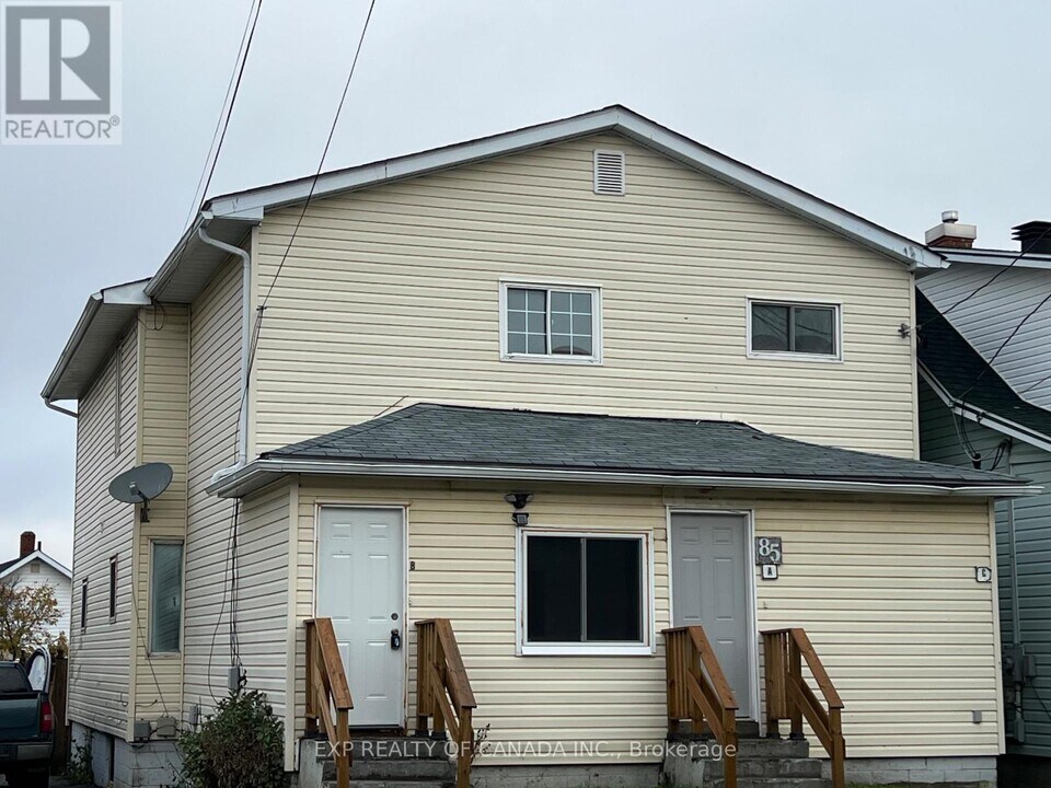 85 Father Costello Dr in Timmins, ON - Building Photo