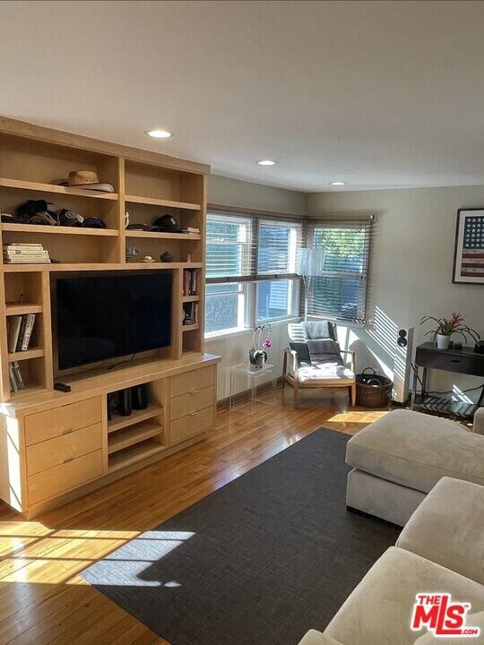 2329 Clark Ave in Los Angeles, CA - Building Photo