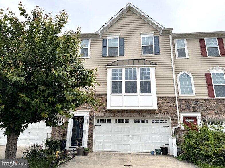 1204 Madison Ln in Hockessin, DE - Building Photo