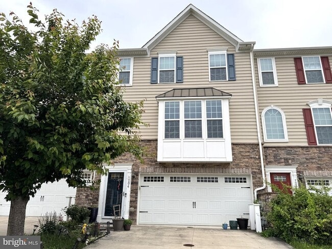 property at 1204 Madison Ln