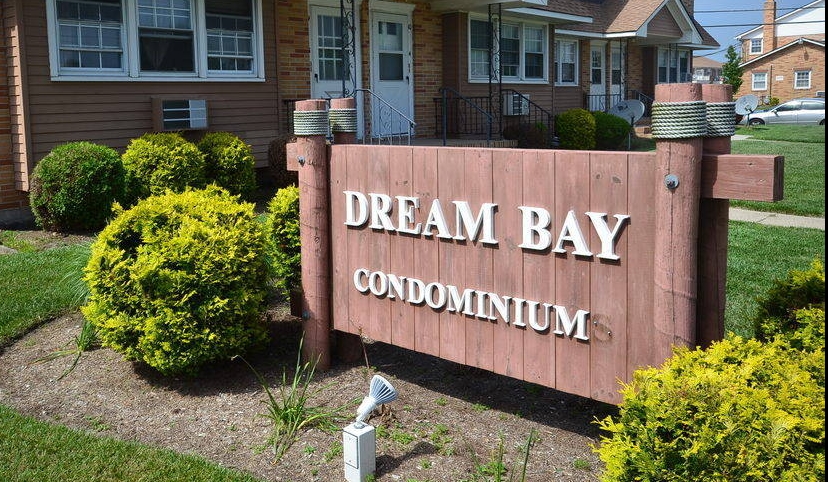 Dream Bay Condos in Ventnor City, NJ - Building Photo