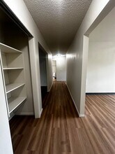 4507 SW Luradel St in Portland, OR - Building Photo - Building Photo