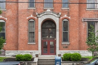 Five Twenty Virginia in Indianapolis, IN - Foto de edificio - Building Photo