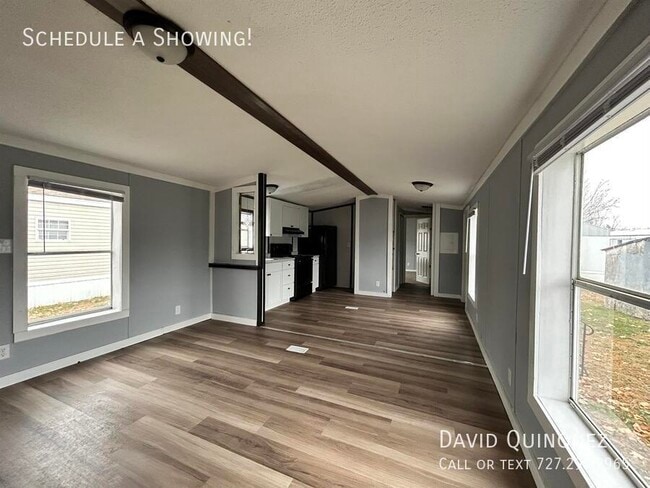 4614 E Old Trail Rd in Columbia City, IN - Building Photo - Building Photo