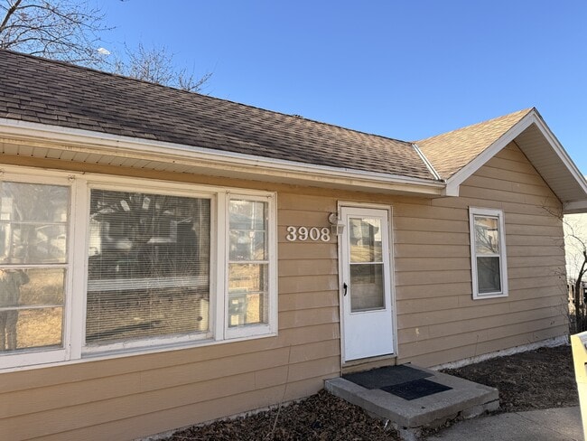 3908 N 55th St in Omaha, NE - Building Photo - Building Photo