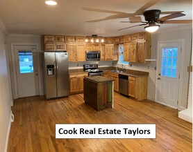 1 Wood Circle in Taylors, SC - Foto de edificio - Building Photo