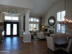 48 Golden Glen Dr in Simi Valley, CA - Building Photo - Building Photo