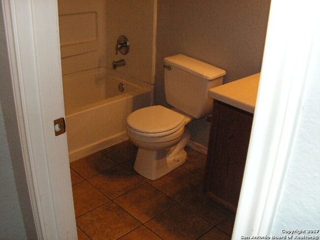 6602 Nora Vista Wy in San Antonio, TX - Building Photo - Building Photo