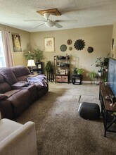 630 5th Ave NE in St. Cloud, MN - Foto de edificio - Building Photo