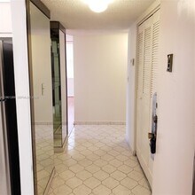 1200 NE Miami Gardens Dr in Miami, FL - Building Photo - Building Photo