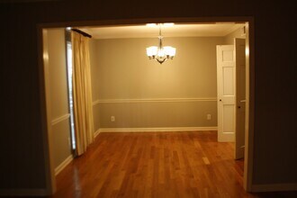 1833 Greensprings Ln in Memphis, TN - Building Photo - Building Photo