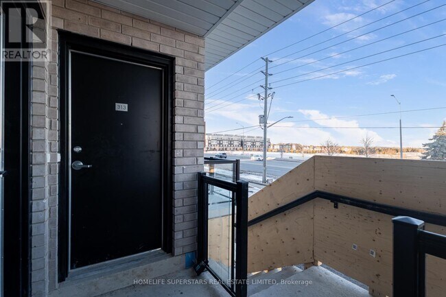 1695 Dersan St in Pickering, ON - Building Photo - Building Photo