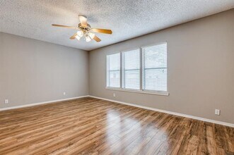 312 Mockingbird Ln in Denton, TX - Building Photo - Building Photo