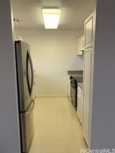 3075 Ala Poha Pl in Honolulu, HI - Building Photo - Building Photo