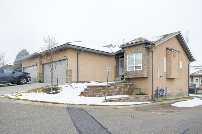 Shannon Estates in Calgary, AB - Building Photo - Primary Photo