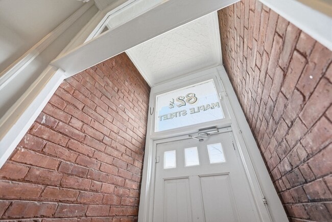 7 Maple St in Northampton, MA - Building Photo - Building Photo