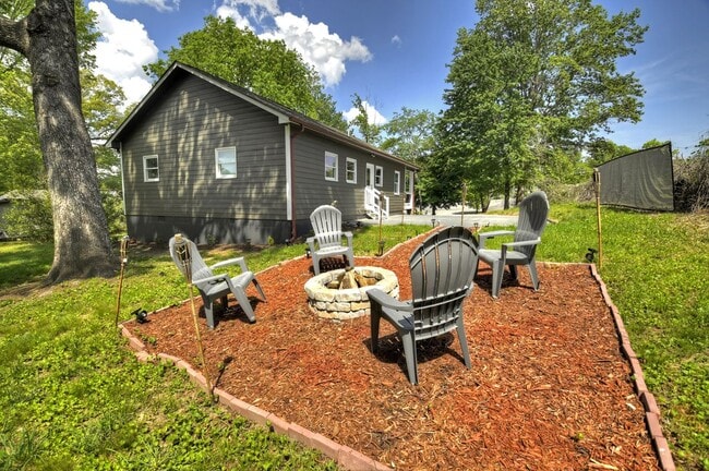 92 Asbury St in Epworth, GA - Building Photo - Building Photo