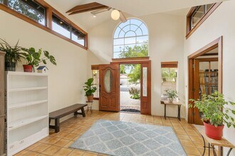 6115 Manzanillo Dr in Goleta, CA - Building Photo - Building Photo