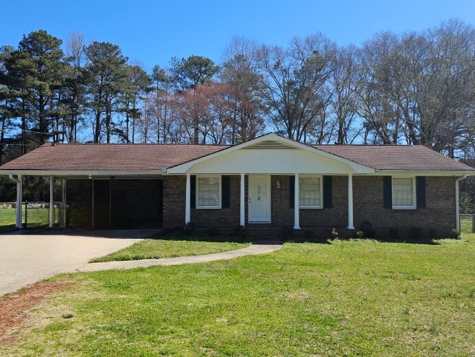 6116 Evans Dr in Rex, GA - Building Photo