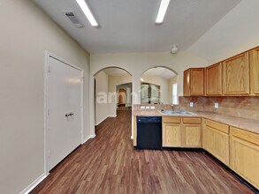 2414 Teal Run Place Dr in Fresno, TX - Building Photo - Building Photo