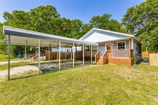 7659 Double Bridge Rd in Mabank, TX - Building Photo