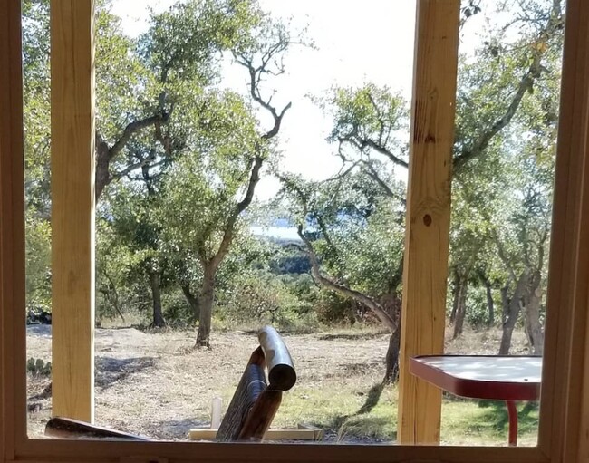 1151 Baldy Mountain Ct in Canyon Lake, TX - Building Photo - Building Photo