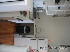 121 Park Dr, Unit 38 in Boston, MA - Foto de edificio - Building Photo