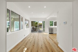 2031 Glendon Ave in Los Angeles, CA - Building Photo - Building Photo